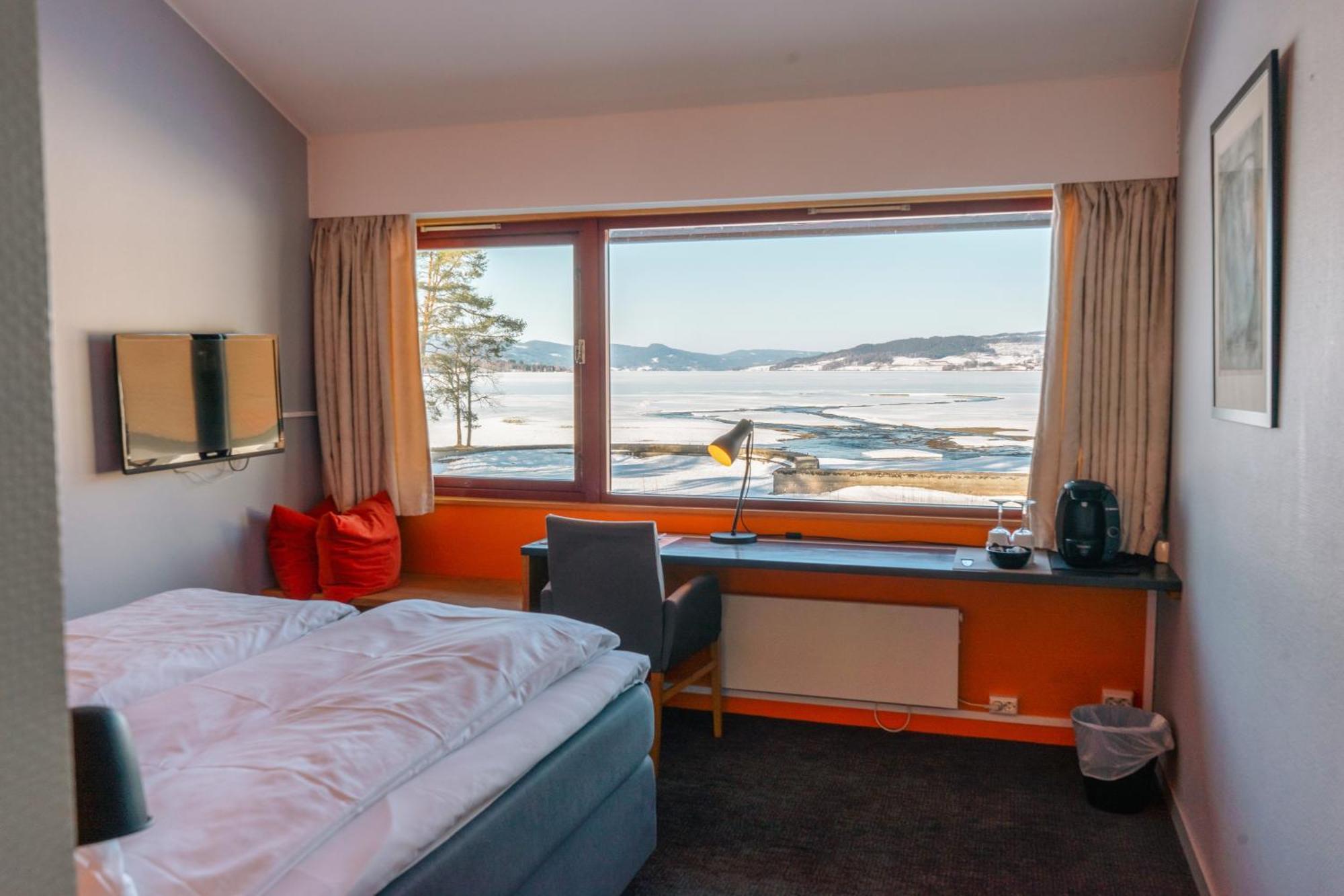 Thorbjornrud Hotell Jevnaker Exterior foto