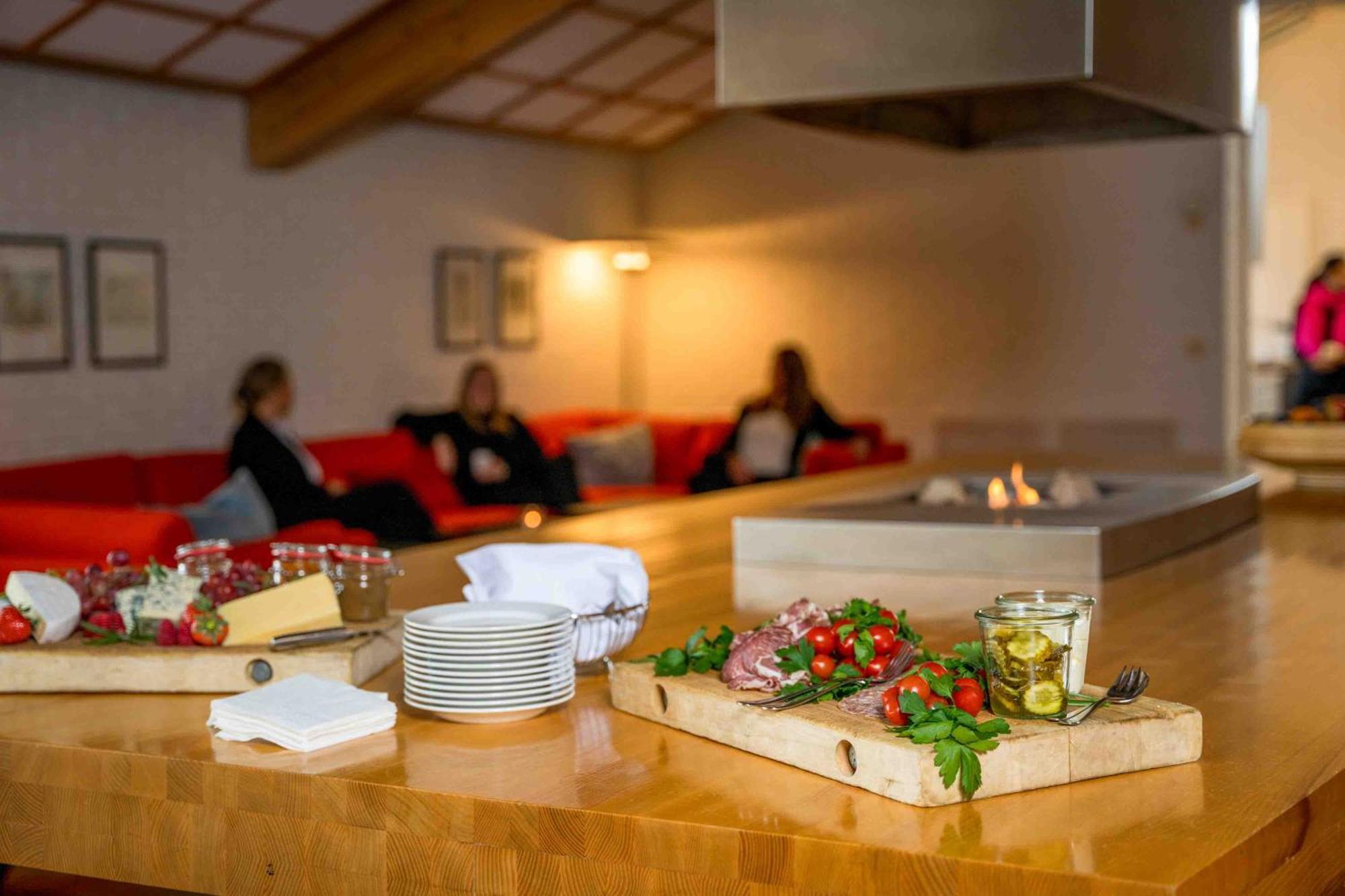 Thorbjornrud Hotell Jevnaker Exterior foto
