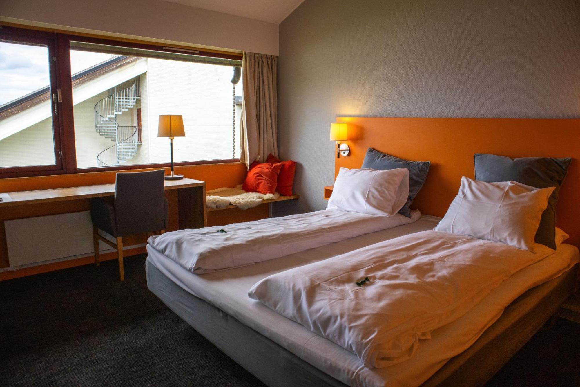 Thorbjornrud Hotell Jevnaker Exterior foto