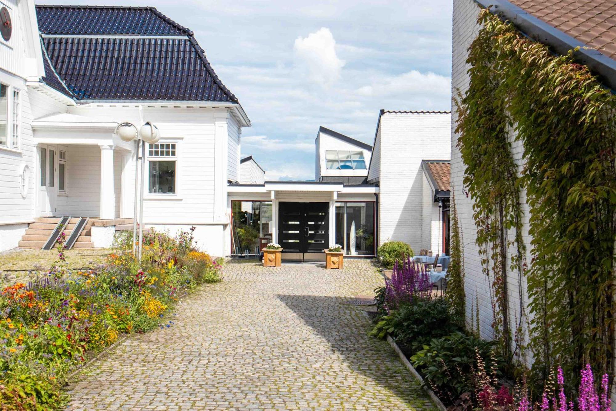Thorbjornrud Hotell Jevnaker Exterior foto
